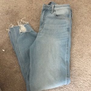 light wash high rise mom jeans